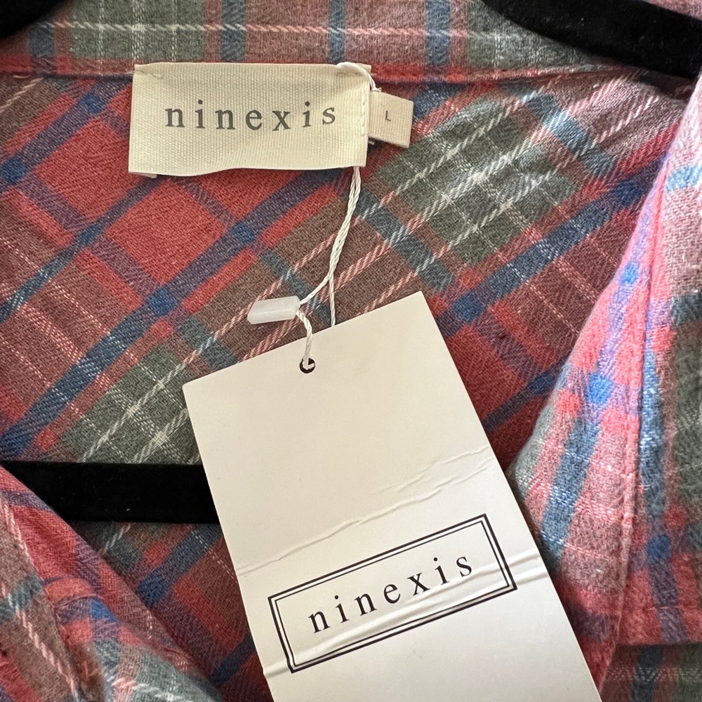 NWT Plaid flannel Shacket size large - Picture 3 of 7